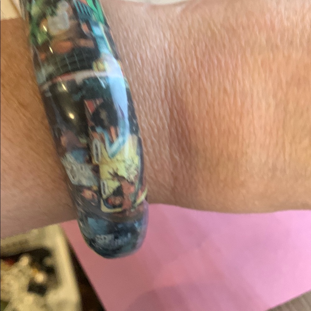 Colorful Graphic Bangle Bracelet - Picture 5 of 8